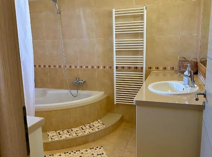 Paradise Family * باراديسيون