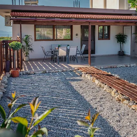 Paradise Family In Paradisi Near The